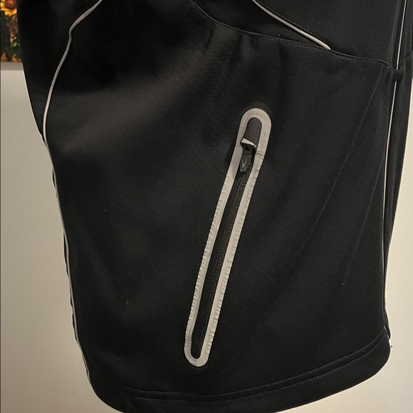 Sugoi Performance Reflective Jacket - Picture 6 of 16